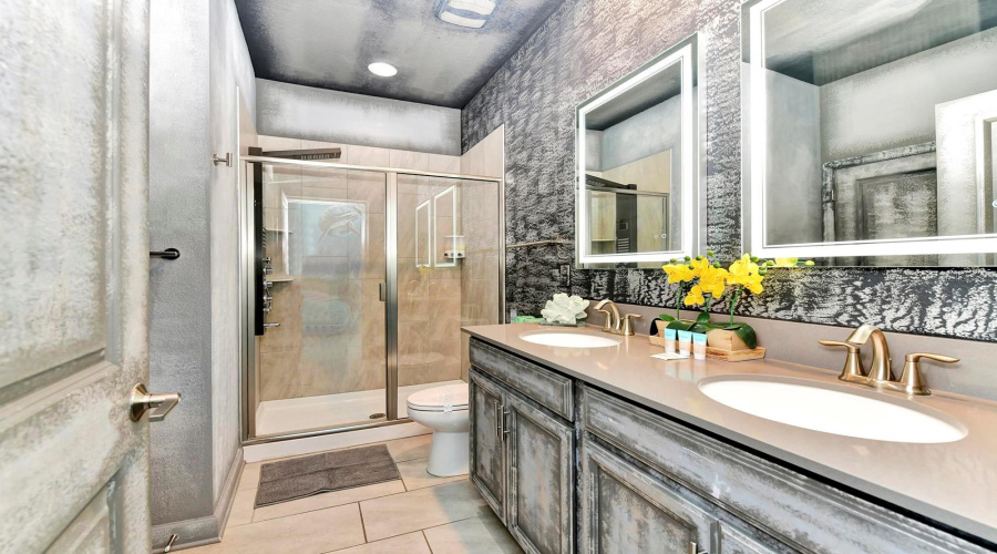 KISSIMMEE, Florida 34746, 9 Bedrooms Bedrooms, ,5 BathroomsBathrooms,Residential,For Sale,OXYMORON WAY,0,MFRO6334786