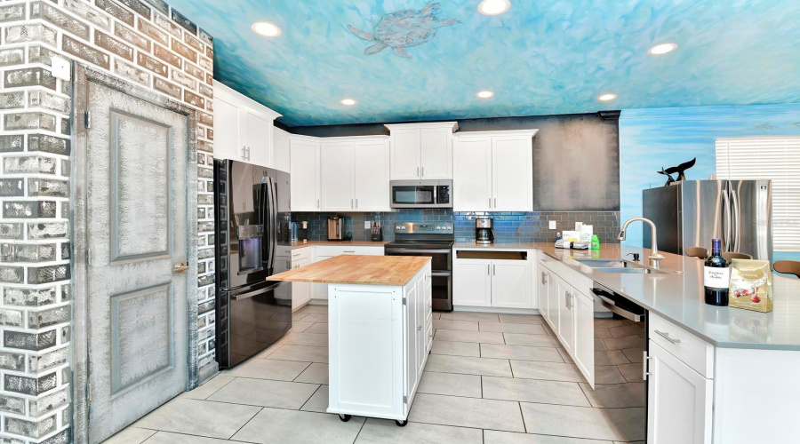 KISSIMMEE, Florida 34746, 9 Bedrooms Bedrooms, ,5 BathroomsBathrooms,Residential,For Sale,OXYMORON WAY,0,MFRO6334786