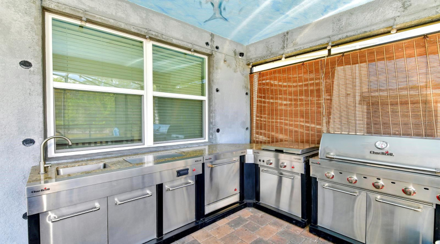 KISSIMMEE, Florida 34746, 9 Bedrooms Bedrooms, ,5 BathroomsBathrooms,Residential,For Sale,OXYMORON WAY,0,MFRO6334786