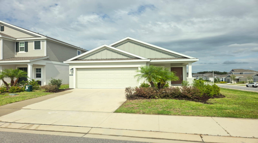 DAVENPORT, Florida 33837, 3 Bedrooms Bedrooms, ,2 BathroomsBathrooms,Residential,For Sale,PUNCH BOWL,0,MFRO6375052