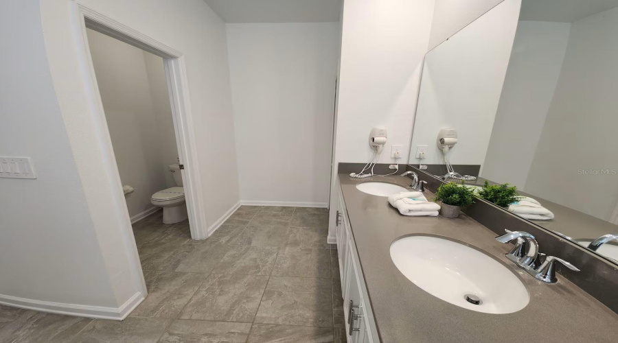 DAVENPORT, Florida 33896, 3 Bedrooms Bedrooms, ,2 BathroomsBathrooms,Residential,For Sale,CABOT CLIFFS,0,MFRS5142055