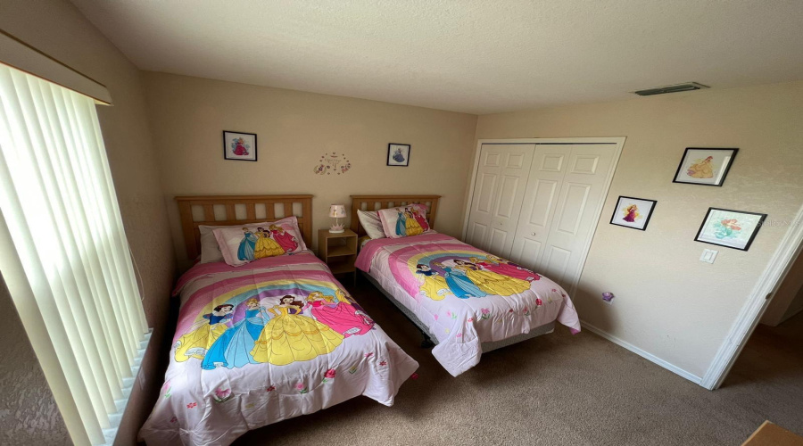 DAVENPORT, Florida 33897, 4 Bedrooms Bedrooms, ,3 BathroomsBathrooms,Residential,For Sale,LA MIRAGE,0,MFRO6373978