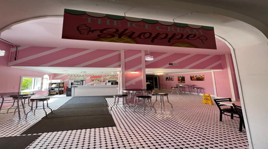 DAVENPORT, Florida 33897, 4 Bedrooms Bedrooms, ,3 BathroomsBathrooms,Residential,For Sale,LA MIRAGE,0,MFRO6373978