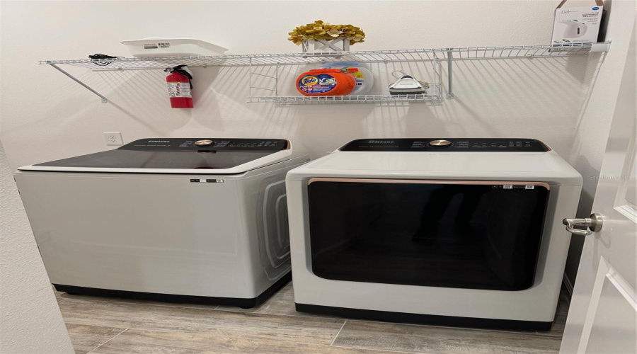 DAVENPORT, Florida 33837, 4 Bedrooms Bedrooms, ,3 BathroomsBathrooms,Residential,For Sale,CABELLO,0,MFRS5141682