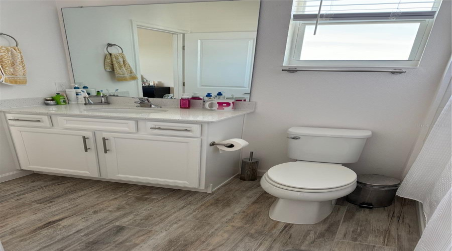 DAVENPORT, Florida 33837, 4 Bedrooms Bedrooms, ,3 BathroomsBathrooms,Residential,For Sale,CABELLO,0,MFRS5141682