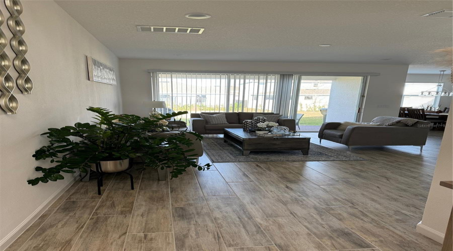 DAVENPORT, Florida 33837, 4 Bedrooms Bedrooms, ,3 BathroomsBathrooms,Residential,For Sale,CABELLO,0,MFRS5141682