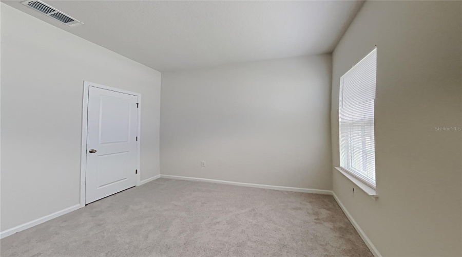 DAVENPORT, Florida 33896, 3 Bedrooms Bedrooms, ,2 BathroomsBathrooms,Residential,For Sale,SIESTA VISTA,0,MFRO6373431