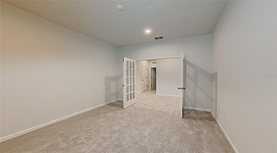 DAVENPORT, Florida 33896, 3 Bedrooms Bedrooms, ,2 BathroomsBathrooms,Residential,For Sale,SIESTA VISTA,0,MFRO6373431