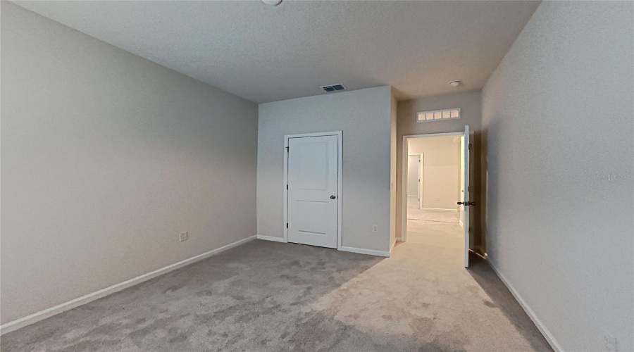 DAVENPORT, Florida 33896, 3 Bedrooms Bedrooms, ,2 BathroomsBathrooms,Residential,For Sale,SIESTA VISTA,0,MFRO6373431