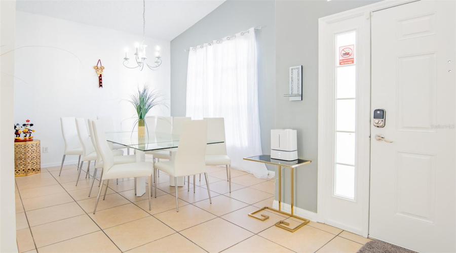 DAVENPORT, Florida 33897, 6 Bedrooms Bedrooms, ,4 BathroomsBathrooms,Residential,For Sale,BLOOMINGDALE,0,MFRO6374658