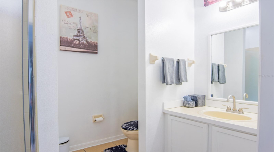 DAVENPORT, Florida 33897, 6 Bedrooms Bedrooms, ,4 BathroomsBathrooms,Residential,For Sale,BLOOMINGDALE,0,MFRO6374658