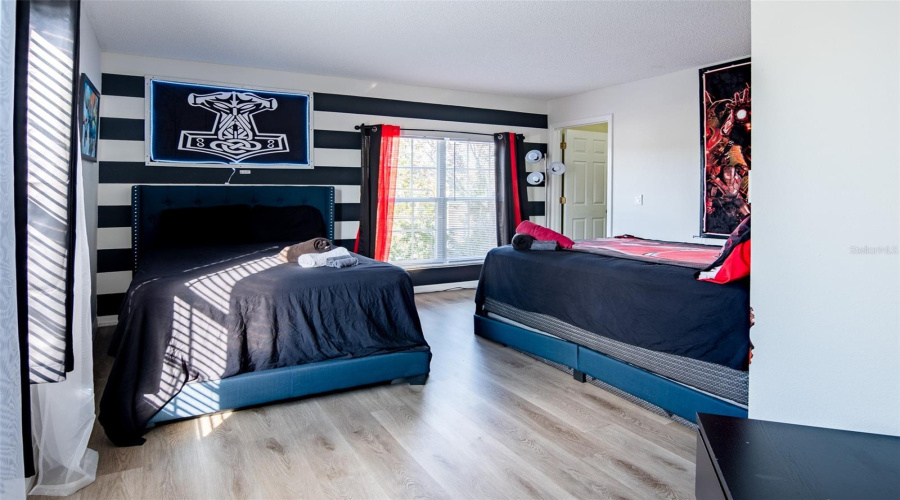 DAVENPORT, Florida 33897, 6 Bedrooms Bedrooms, ,4 BathroomsBathrooms,Residential,For Sale,BLOOMINGDALE,0,MFRO6374658