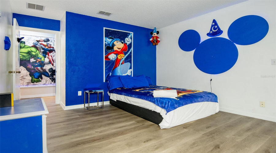 DAVENPORT, Florida 33897, 6 Bedrooms Bedrooms, ,4 BathroomsBathrooms,Residential,For Sale,BLOOMINGDALE,0,MFRO6374658