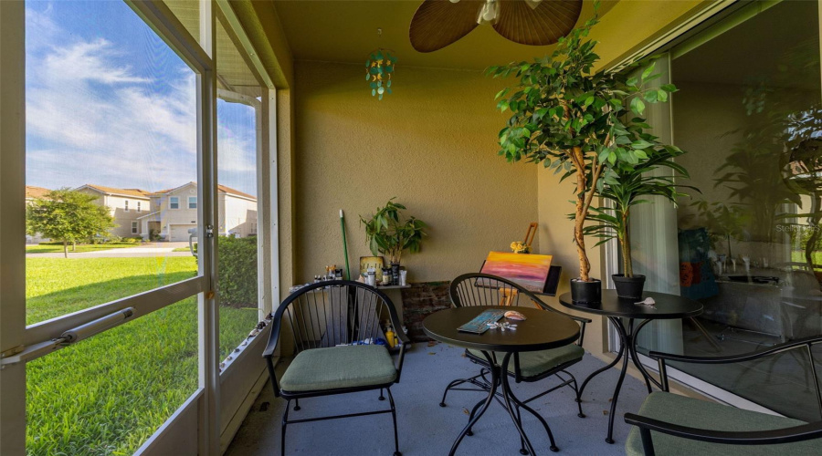 DAVENPORT, Florida 33896, 2 Bedrooms Bedrooms, ,2 BathroomsBathrooms,Residential,For Sale,BLACKWOLF RUN,0,MFRO6374118