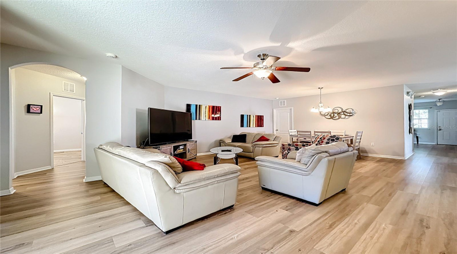 KISSIMMEE, Florida 34747, 5 Bedrooms Bedrooms, ,4 BathroomsBathrooms,Residential,For Sale,STROMBOLI,0,MFRO6374785