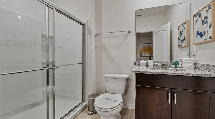 DAVENPORT, Florida 33837, 6 Bedrooms Bedrooms, ,5 BathroomsBathrooms,Residential,For Sale,OAKMOSS,0,MFRO6327785