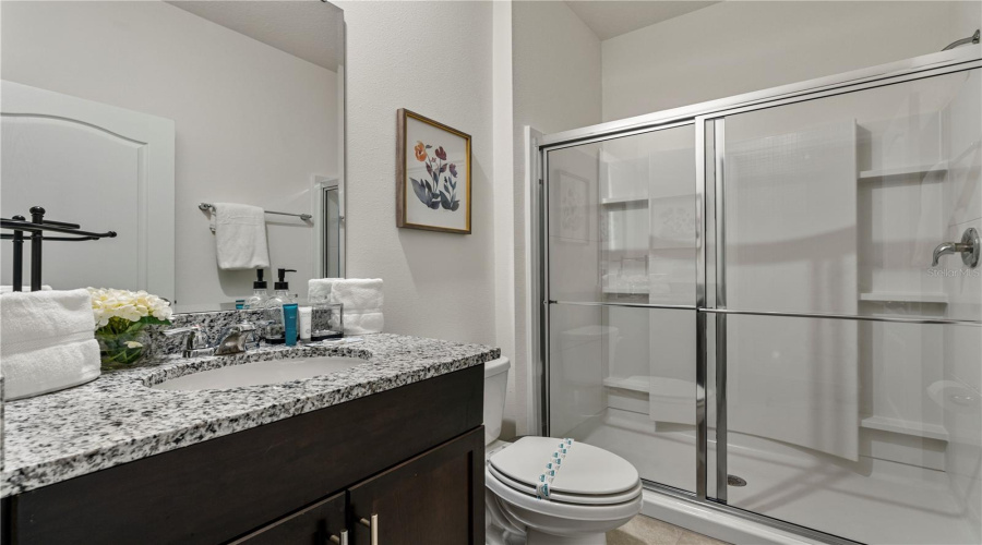 DAVENPORT, Florida 33837, 6 Bedrooms Bedrooms, ,5 BathroomsBathrooms,Residential,For Sale,OAKMOSS,0,MFRO6327785