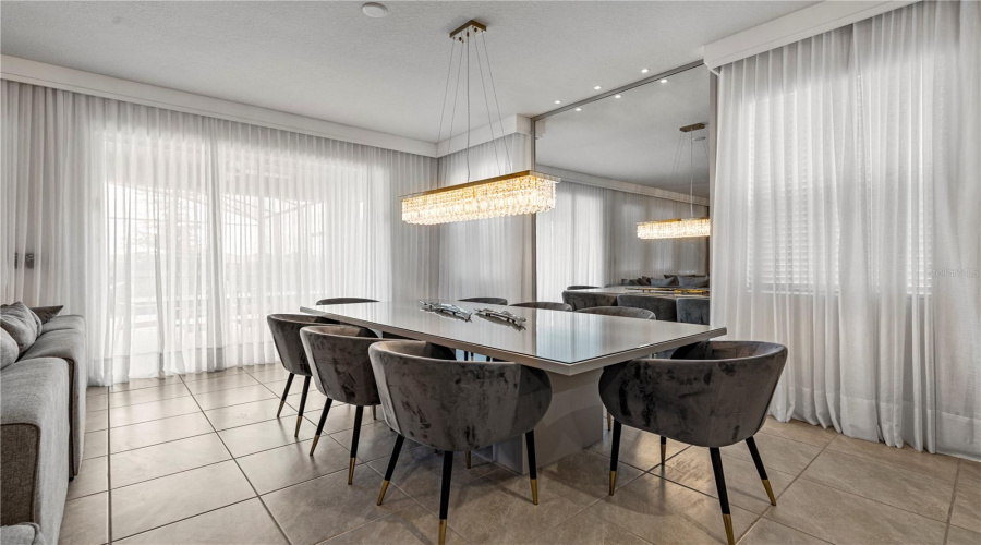 DAVENPORT, Florida 33837, 6 Bedrooms Bedrooms, ,5 BathroomsBathrooms,Residential,For Sale,OAKMOSS,0,MFRO6327785