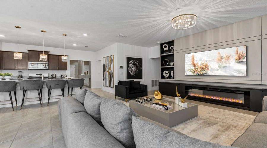 DAVENPORT, Florida 33837, 6 Bedrooms Bedrooms, ,5 BathroomsBathrooms,Residential,For Sale,OAKMOSS,0,MFRO6327785