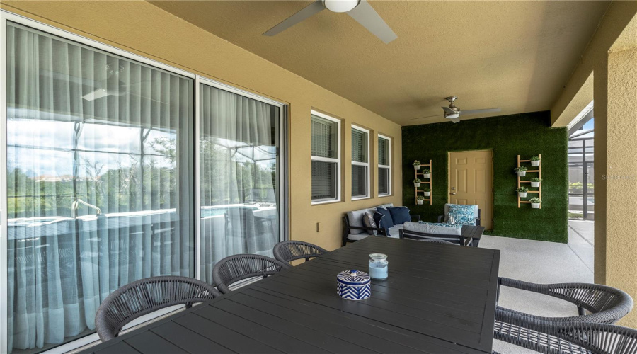DAVENPORT, Florida 33837, 6 Bedrooms Bedrooms, ,5 BathroomsBathrooms,Residential,For Sale,OAKMOSS,0,MFRO6327785
