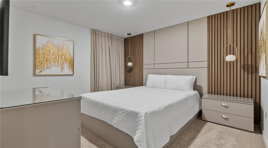 DAVENPORT, Florida 33837, 6 Bedrooms Bedrooms, ,5 BathroomsBathrooms,Residential,For Sale,OAKMOSS,0,MFRO6327785