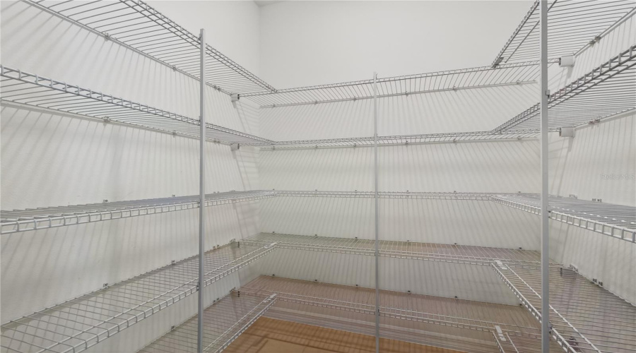 Walk-in Pantry