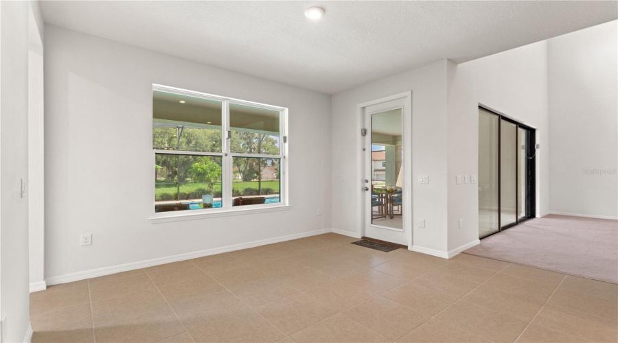 KISSIMMEE, Florida 34746, 6 Bedrooms Bedrooms, ,4 BathroomsBathrooms,Residential,For Sale,BEACON,0,MFRO6342981