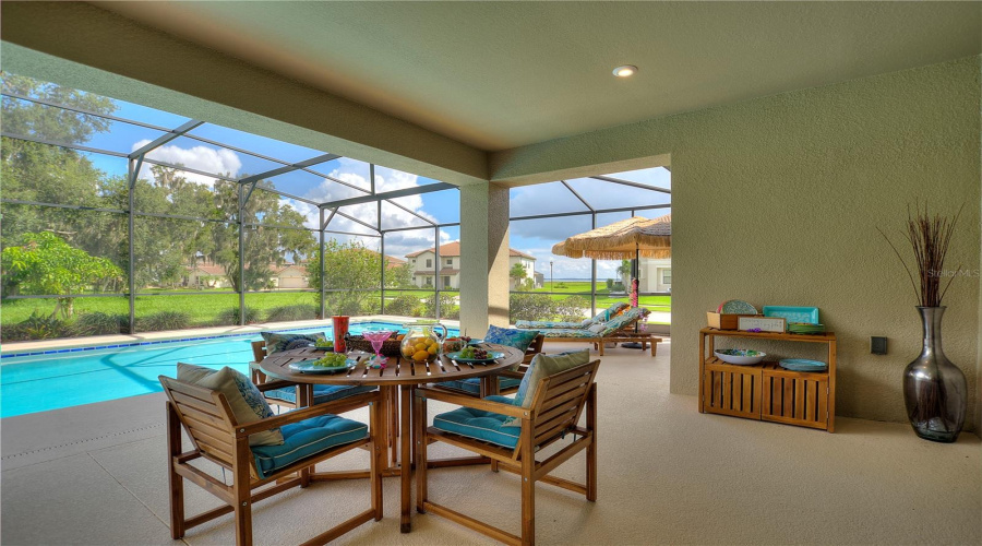 KISSIMMEE, Florida 34746, 6 Bedrooms Bedrooms, ,4 BathroomsBathrooms,Residential,For Sale,BEACON,0,MFRO6342981