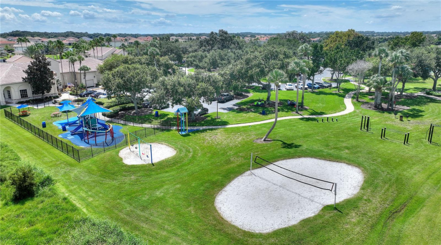 KISSIMMEE, Florida 34746, 6 Bedrooms Bedrooms, ,4 BathroomsBathrooms,Residential,For Sale,BEACON,0,MFRO6342981