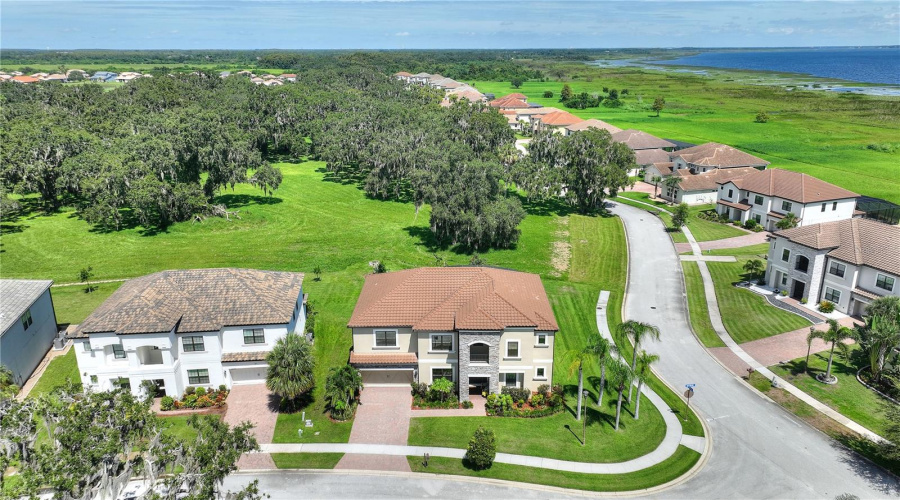 KISSIMMEE, Florida 34746, 6 Bedrooms Bedrooms, ,4 BathroomsBathrooms,Residential,For Sale,BEACON,0,MFRO6342981