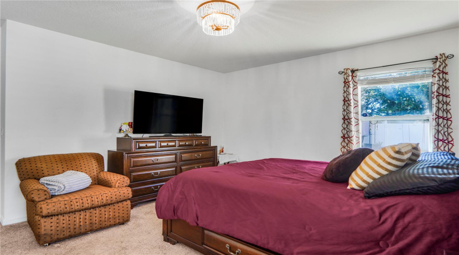 DAVENPORT, Florida 33837, 4 Bedrooms Bedrooms, ,2 BathroomsBathrooms,Residential,For Sale,NOVA,0,MFRO6374707