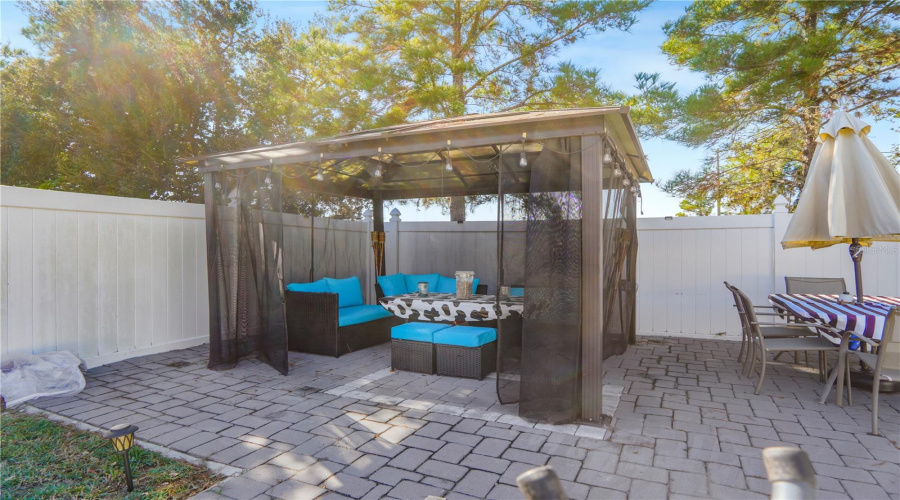 DAVENPORT, Florida 33837, 4 Bedrooms Bedrooms, ,2 BathroomsBathrooms,Residential,For Sale,NOVA,0,MFRO6374707