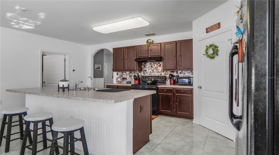 DAVENPORT, Florida 33837, 4 Bedrooms Bedrooms, ,2 BathroomsBathrooms,Residential,For Sale,NOVA,0,MFRO6374707