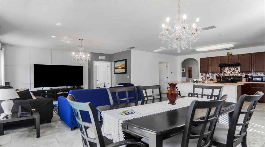 DAVENPORT, Florida 33837, 4 Bedrooms Bedrooms, ,2 BathroomsBathrooms,Residential,For Sale,NOVA,0,MFRO6374707