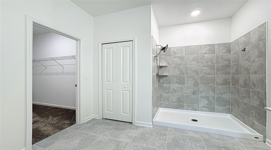 KISSIMMEE, Florida 34746, 4 Bedrooms Bedrooms, ,2 BathroomsBathrooms,Residential,For Sale,PEBBLES THROW,0,MFRO6375548