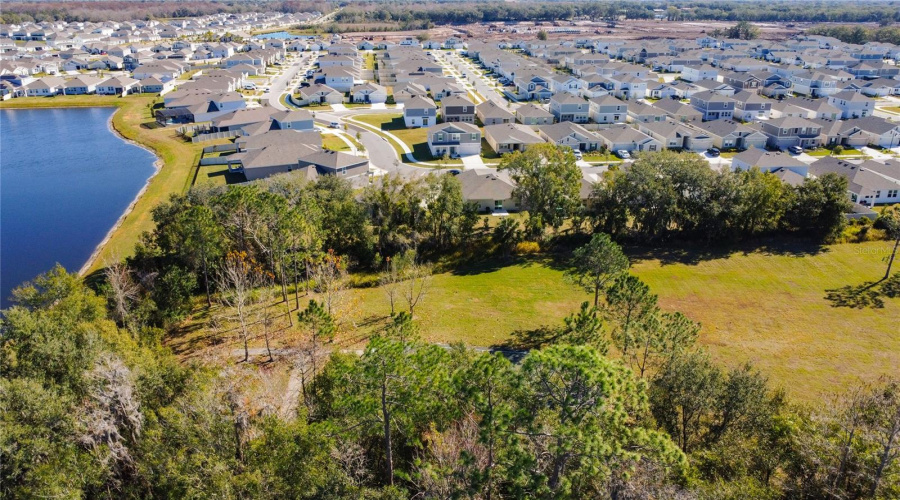 KISSIMMEE, Florida 34746, 4 Bedrooms Bedrooms, ,2 BathroomsBathrooms,Residential,For Sale,PEBBLES THROW,0,MFRO6375548