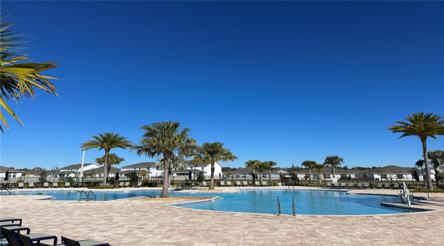 KISSIMMEE, Florida 34746, 4 Bedrooms Bedrooms, ,2 BathroomsBathrooms,Residential,For Sale,PEBBLES THROW,0,MFRO6375548