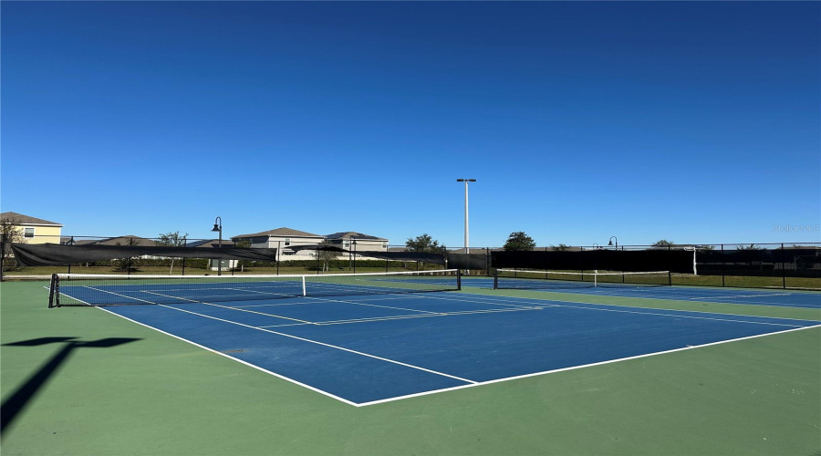 KISSIMMEE, Florida 34746, 4 Bedrooms Bedrooms, ,2 BathroomsBathrooms,Residential,For Sale,PEBBLES THROW,0,MFRO6375548