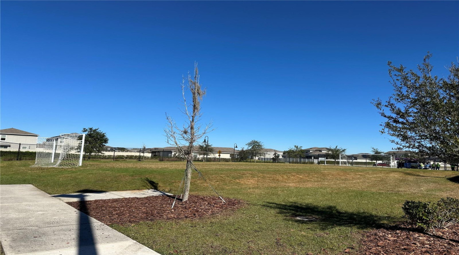 KISSIMMEE, Florida 34746, 4 Bedrooms Bedrooms, ,2 BathroomsBathrooms,Residential,For Sale,PEBBLES THROW,0,MFRO6375548