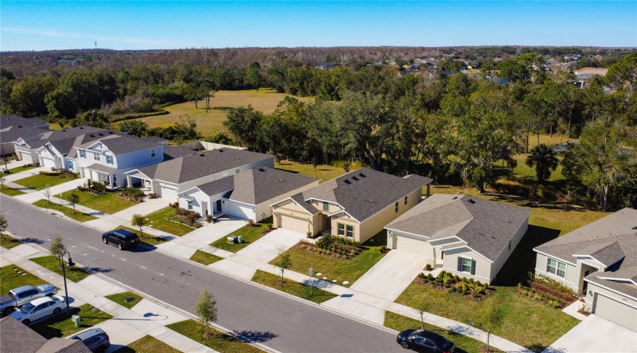 KISSIMMEE, Florida 34746, 4 Bedrooms Bedrooms, ,2 BathroomsBathrooms,Residential,For Sale,PEBBLES THROW,0,MFRO6375548