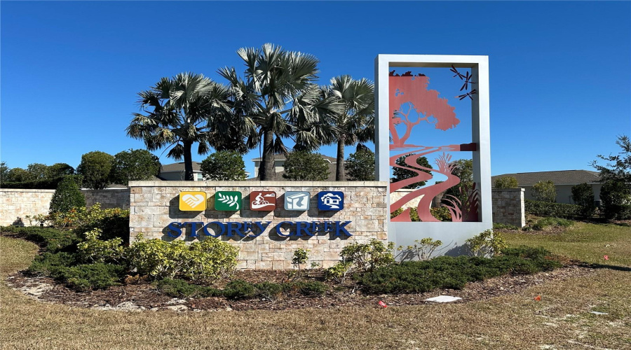 KISSIMMEE, Florida 34746, 4 Bedrooms Bedrooms, ,2 BathroomsBathrooms,Residential,For Sale,PEBBLES THROW,0,MFRO6375548