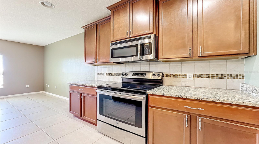 KISSIMMEE, Florida 34746, 3 Bedrooms Bedrooms, ,2 BathroomsBathrooms,Residential,For Sale,CARRICK BEND,0,MFRO6375319