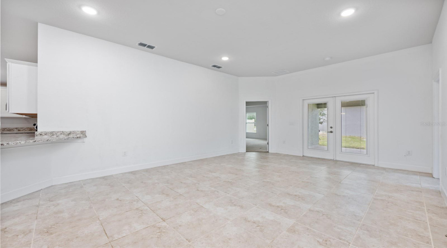 DAVENPORT, Florida 33837, 4 Bedrooms Bedrooms, ,3 BathroomsBathrooms,Residential,For Sale,BERRY,0,MFRO6375255