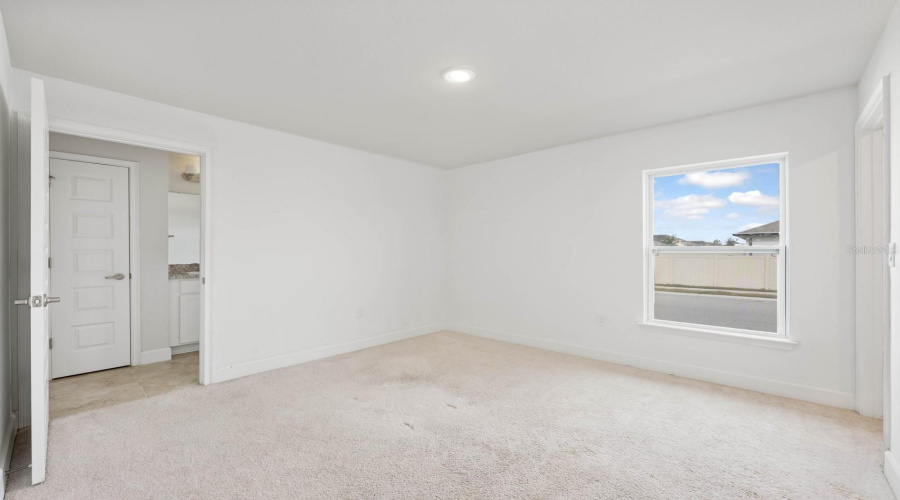 DAVENPORT, Florida 33837, 4 Bedrooms Bedrooms, ,3 BathroomsBathrooms,Residential,For Sale,BERRY,0,MFRO6375255