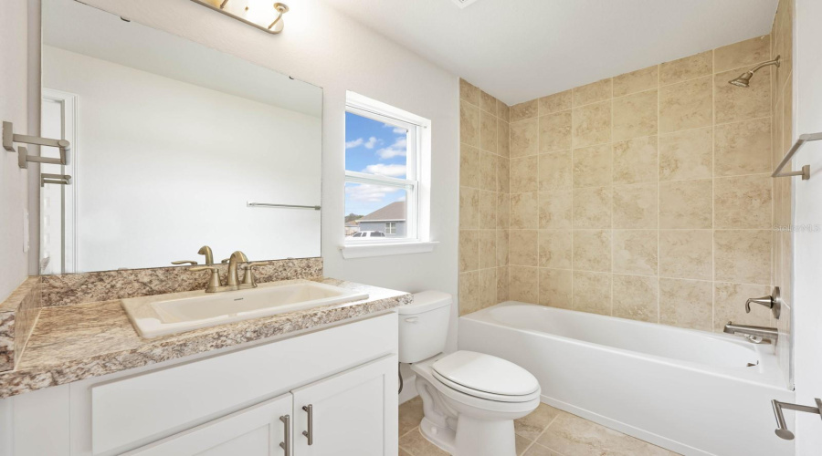 DAVENPORT, Florida 33837, 4 Bedrooms Bedrooms, ,3 BathroomsBathrooms,Residential,For Sale,BERRY,0,MFRO6375255