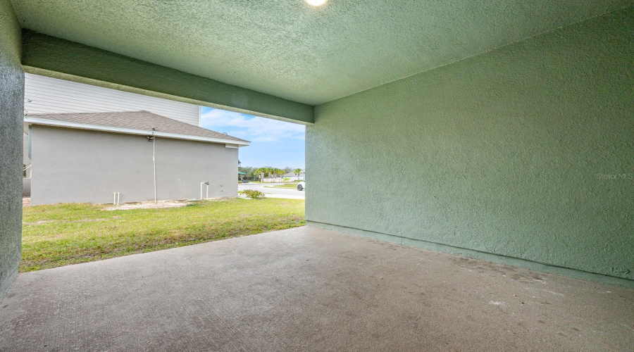 DAVENPORT, Florida 33837, 4 Bedrooms Bedrooms, ,3 BathroomsBathrooms,Residential,For Sale,BERRY,0,MFRO6375255