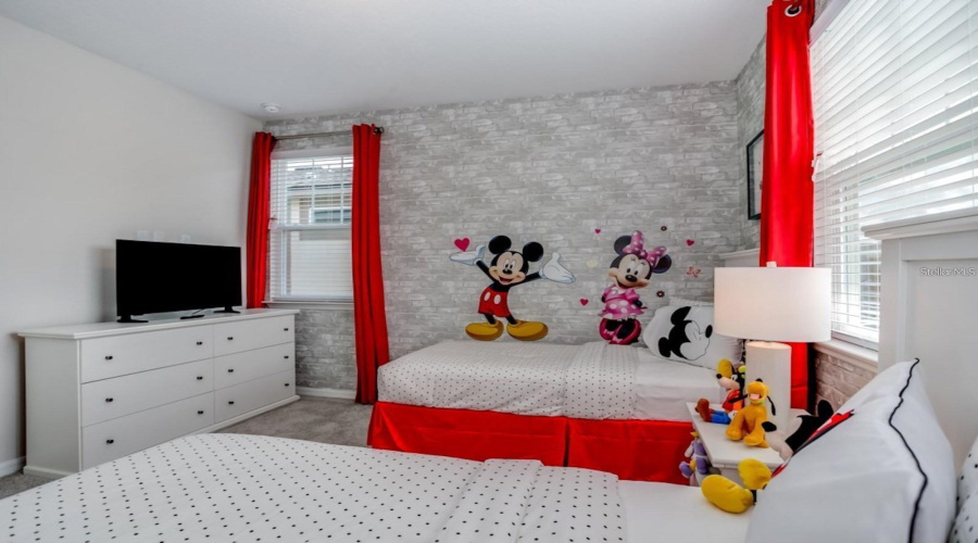 KISSIMMEE, Florida 34747, 9 Bedrooms Bedrooms, ,6 BathroomsBathrooms,Residential,For Sale,CARIBBEAN VIEW,0,MFRS5128302