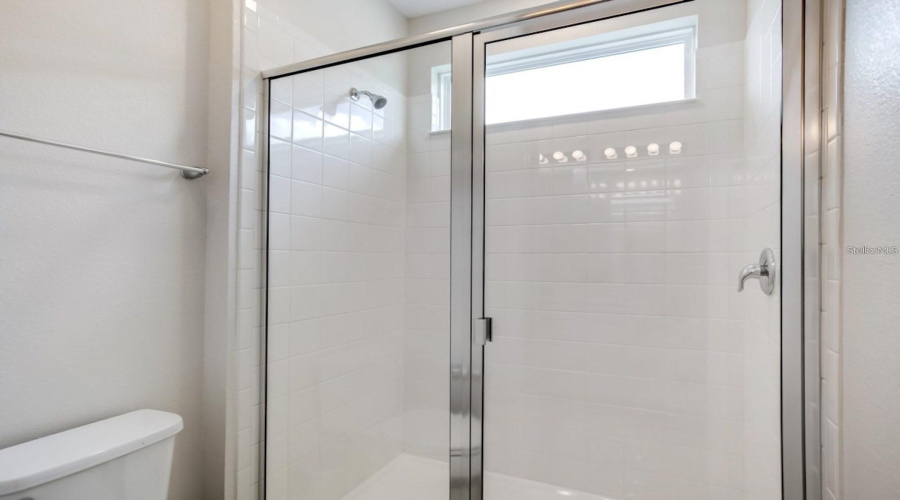 KISSIMMEE, Florida 34747, 9 Bedrooms Bedrooms, ,6 BathroomsBathrooms,Residential,For Sale,CARIBBEAN VIEW,0,MFRS5128302