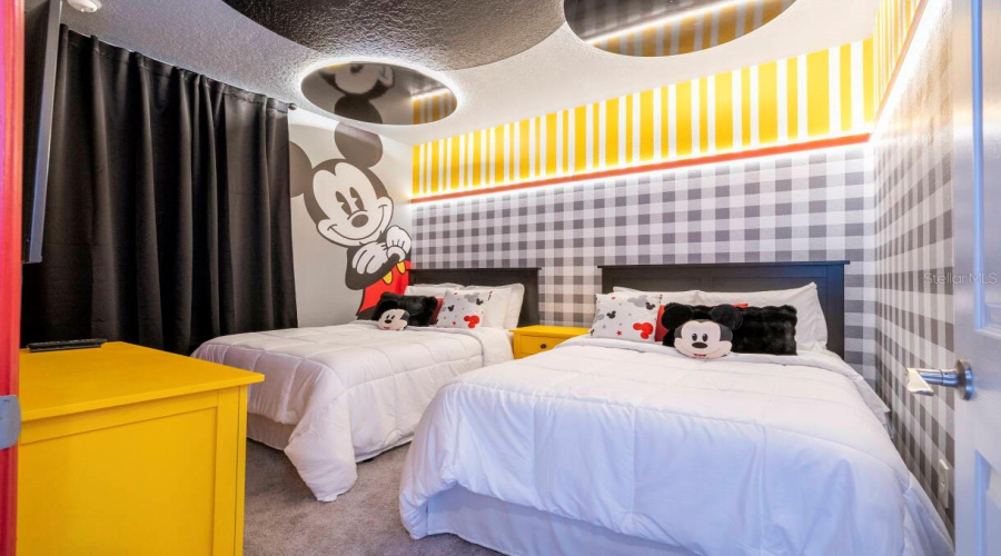 KISSIMMEE, Florida 34746, 4 Bedrooms Bedrooms, ,3 BathroomsBathrooms,Residential,For Sale,EDENSHIRE,0,MFRO6264074