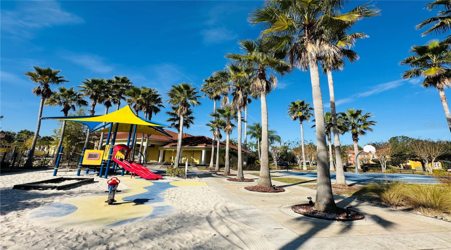 KISSIMMEE, Florida 34746, 7 Bedrooms Bedrooms, ,4 BathroomsBathrooms,Residential,For Sale,GOLDEN BEACH,0,MFRO6375657